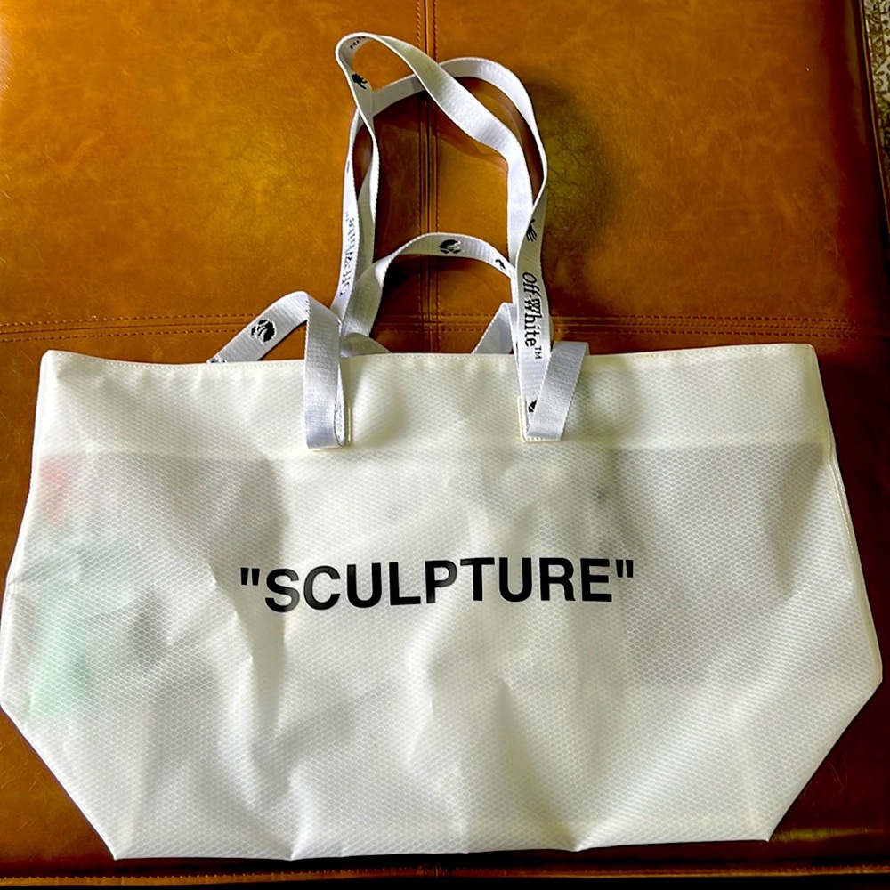 Off White “Sculpture” Oversized Tote BNWT (V.A.)